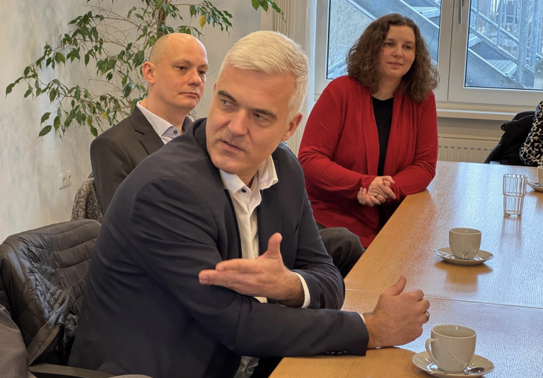 Schwarz Ehrhardt Wom